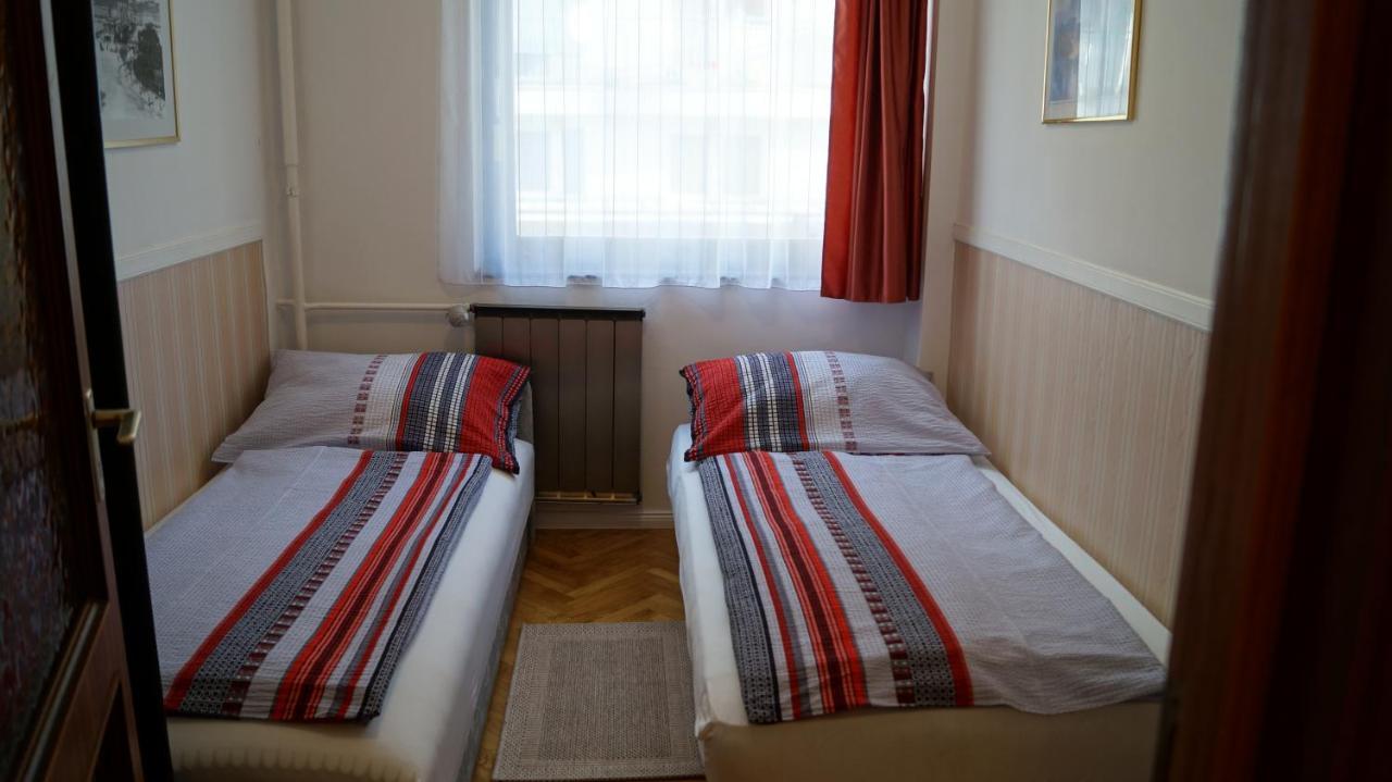 Apartment Sinko - Free Garage Parking, Central, 2 Bedrooms 4 Single Beds, Flexi Check-Out Budapest Luaran gambar